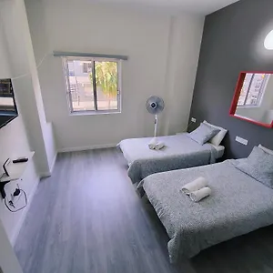 apartamentos-carrillo-iii.adeje-hotels.com/